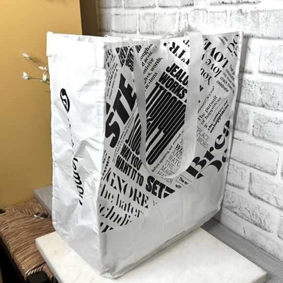 LuLuLemon Black & White Large reusable Tote Bag - Picture 7 of 9
